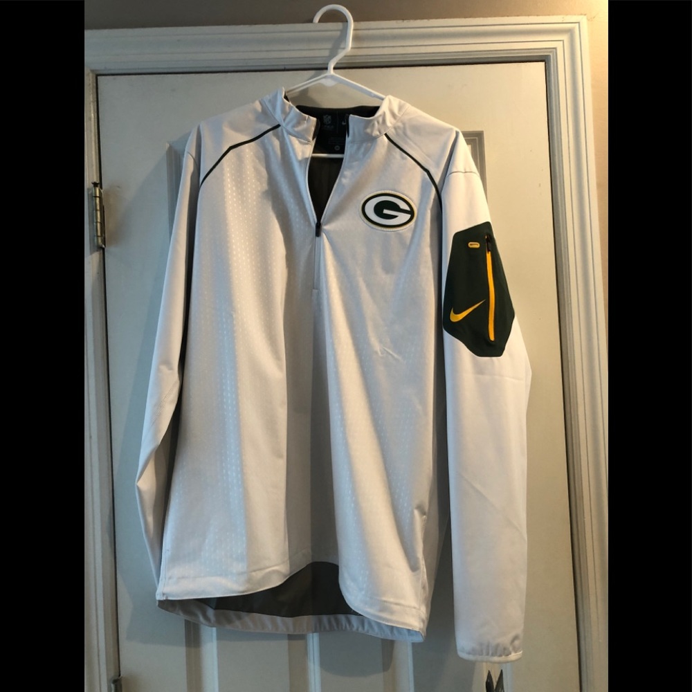 Men’s Packers pullover
